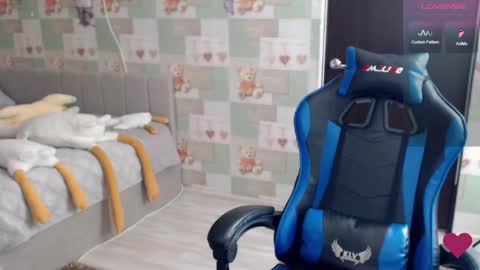 Eve every day Moscow time from 8 am to 16 pm online show from 2, 3, 2026