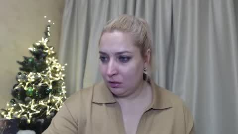 Snapshot of ohsweetiren chatting on 22, 12, 2024 Iren online show from 22, 12, 2024