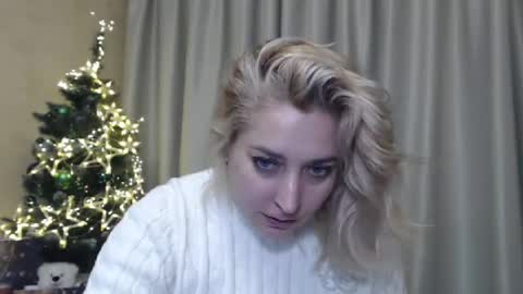 Snapshot of ohsweetiren chatting on 23, 12, 2024 Iren online show from 23, 12, 2024