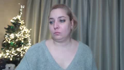 Snapshot of ohsweetiren chatting on 28, 12, 2024 Iren online show from 28, 12, 2024