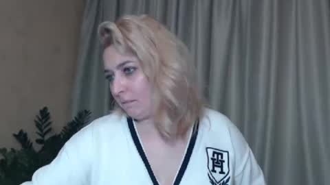 Snapshot of ohsweetiren chatting on 10, 1, 2025 Iren online show from 10, 1, 2025