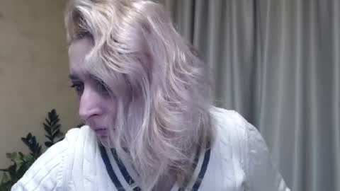 Snapshot of ohsweetiren chatting on 18, 1, 2025 Iren online show from 18, 1, 2025