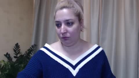 Snapshot of ohsweetiren chatting on 2, 2, 2025 Iren online show from 2, 2, 2025