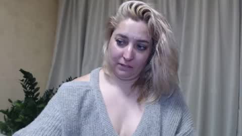 Snapshot of ohsweetiren chatting on 25, 2, 2025 Iren online show from 25, 2, 2025