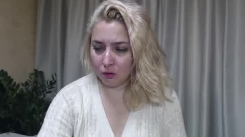 Snapshot of ohsweetiren chatting on 2, 10, 2025 Iren online show from 2, 10, 2025