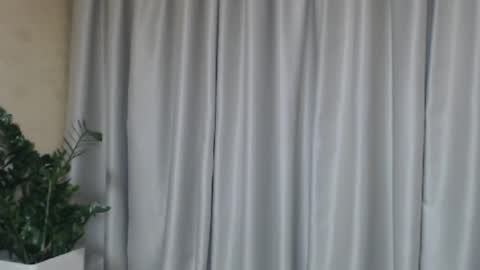 Snapshot of ohsweetiren chatting on 11, 10, 2025 Iren online show from 11, 10, 2025