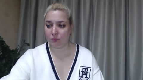 Snapshot of ohsweetiren chatting on 13, 10, 2025 Iren online show from 13, 10, 2025