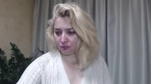 Snapshot of ohsweetiren chatting on 16, 10, 2025 Iren online show from 16, 10, 2025