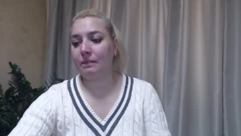 Snapshot of ohsweetiren chatting on 26, 10, 2025 Iren online show from 26, 10, 2025