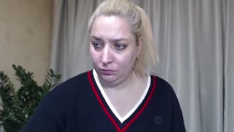 Snapshot of ohsweetiren chatting on 15, 11, 2025 Iren online show from 15, 11, 2025