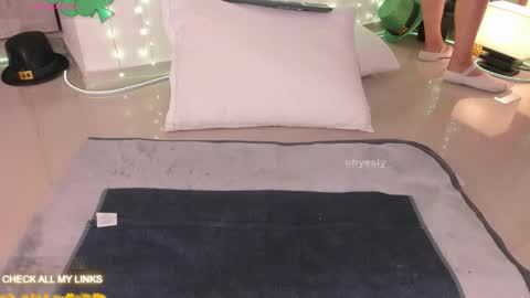 Snapshot of ohyesly_ chatting on 4, 3, 2026 ohyesly_ online show from 4, 3, 2026