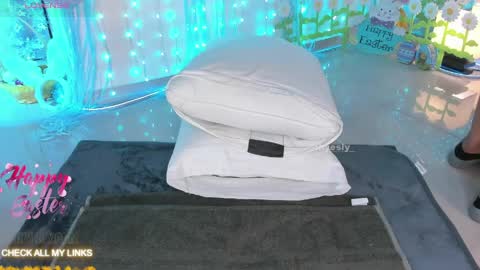 Snapshot of ohyesly_ chatting on 3, 4, 2026 ohyesly_ online show from 3, 4, 2026