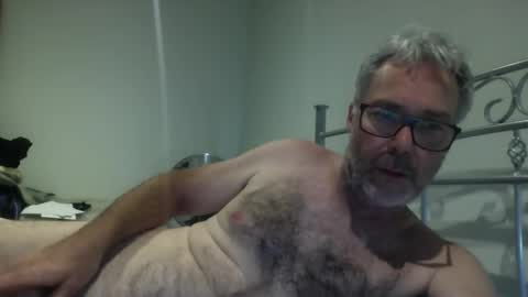 oiledcouple1 online show from 27, 10, 2025