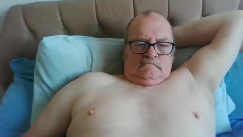 Snapshot of old_fkr chatting on 6, 3, 2025 old_fkr online show from 6, 3, 2025