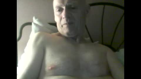 oldbuthorny62 online show from 24, 1, 2025