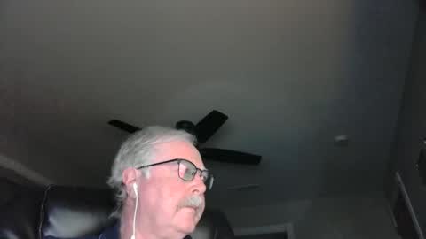 Snapshot of oldlakeguy chatting on 14, 1, 2025 OldLakeGuy online show from 14, 1, 2025