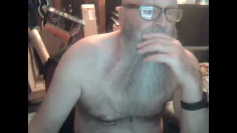 oldman196262 online show from 16, 2, 2025
