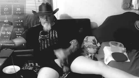 Snapshot of oldskoolll chatting on 25, 3, 2026 oldskoolll online show from 25, 3, 2026