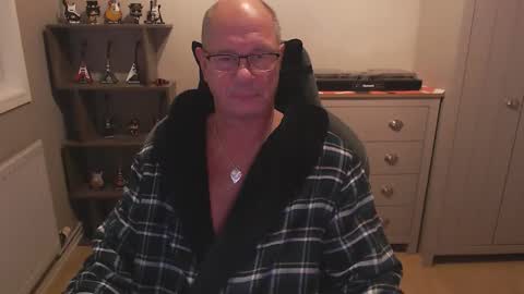 oldveteranuk online show from 12, 9, 2025