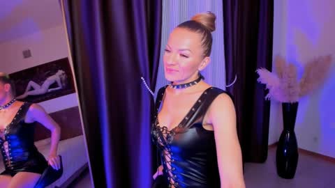 Snapshot of oliva_candy chatting on 21, 1, 2025 oliva_candy online show from 21, 1, 2025