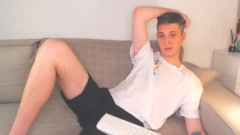 Oliver online show from 7, 12, 2024