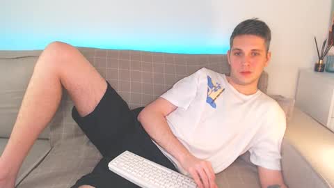 Oliver online show from 30, 1, 2025