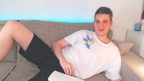 Oliver online show from 12, 3, 2025