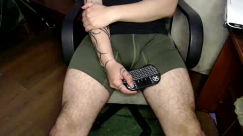 oliver_laid_2023 online show from 29, 11, 2025