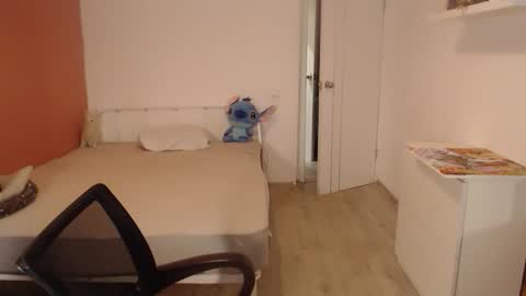 Oliver online show from 8, 11, 2025