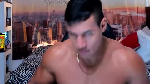 oliver_tommy online show from 10, 10, 2025