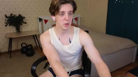 Oliver Evans online show from 2, 2, 2025