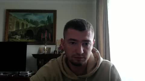 Snapshot of oliverlucky chatting on 18, 10, 2025 CryotoneX online show from 18, 10, 2025