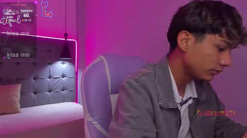 Oliver online show from 3, 2, 2026