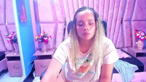  OLIVIA  online show from 8, 1, 2025