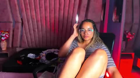  OLIVIA  online show from 10, 1, 2025