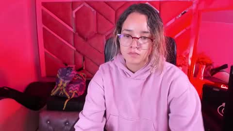 Snapshot of olivia_fox69 chatting on 9, 2, 2026 OLIVIA online show from 9, 2, 2026