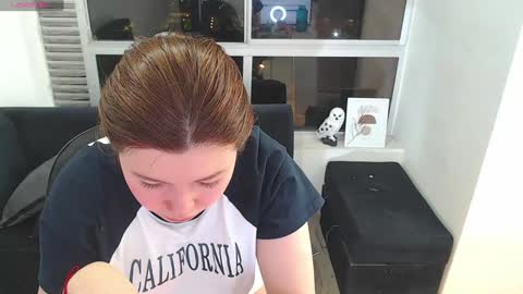 olivia_martine online show from 11, 1, 2025
