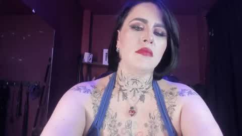   online show from 26, 2, 2025