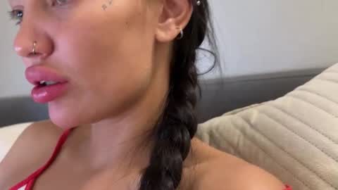 Snapshot of olivia_swag chatting on 17, 10, 2025 olivia_swag online show from 17, 10, 2025