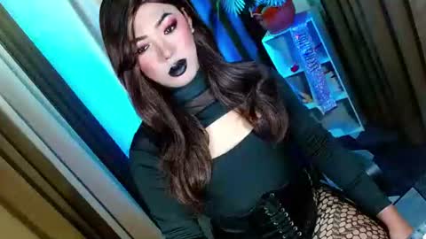 Miss OLIVIA online show from 26, 10, 2025