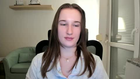 Snapshot of oliviaaa2003 chatting on 11, 12, 2024 Oliwiaa2004 online show from 11, 12, 2024