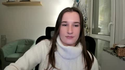 Snapshot of oliviaaa2003 chatting on 4, 1, 2025 Oliwiaa2004 online show from 4, 1, 2025