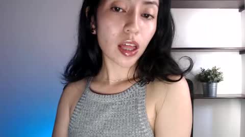oliviaaa__ online show from 5, 10, 2025