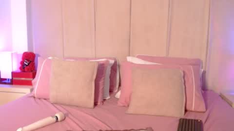 My name is olivia but can you call me Oli online show from 10, 12, 2024