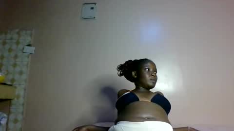 Snapshot of oliviah_1 chatting on 13, 10, 2025 oliviah_1 online show from 13, 10, 2025