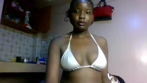 Snapshot of oliviah_1 chatting on 16, 10, 2025 oliviah_1 online show from 16, 10, 2025