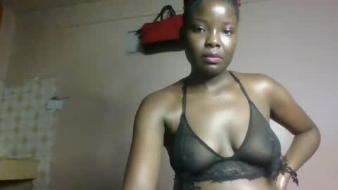Snapshot of oliviah_1 chatting on 18, 10, 2025 oliviah_1 online show from 18, 10, 2025
