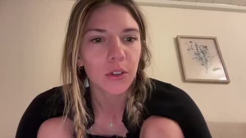 Olivia online show from 28, 2, 2025