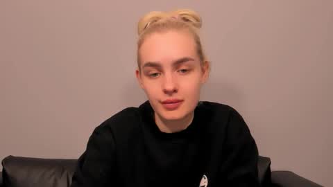 Snapshot of oliviahappy chatting on 23, 2, 2026 oliviaBeauty online show from 23, 2, 2026