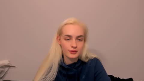 Snapshot of oliviahappy chatting on 11, 3, 2026 oliviaBeauty online show from 11, 3, 2026